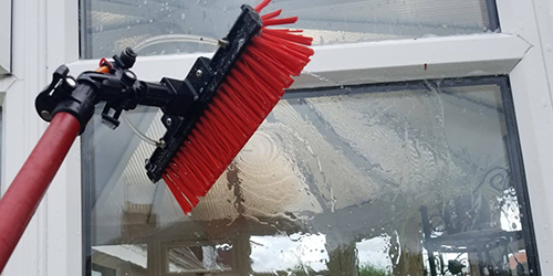 Conservatory Cleaning_i